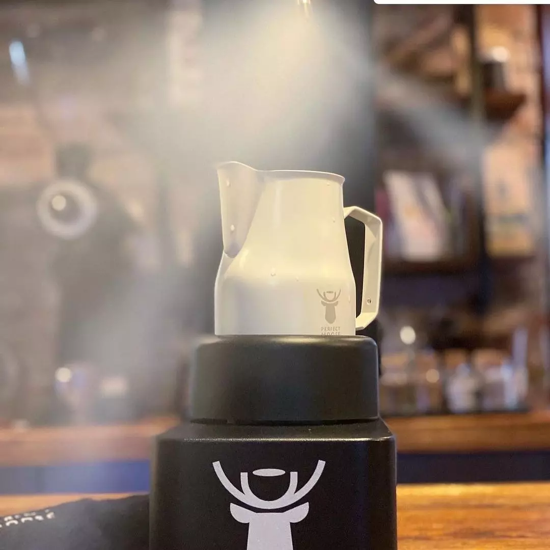 Perfect Moose chytrá konvička 750 ml černá | Lázeňská káva